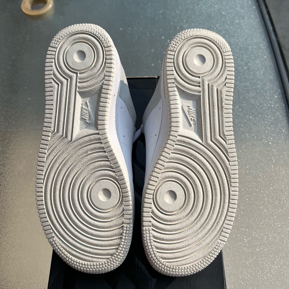 With the A-Cold-Wall* × Air Force 1 Low 'White’ - Picture 5 of 5